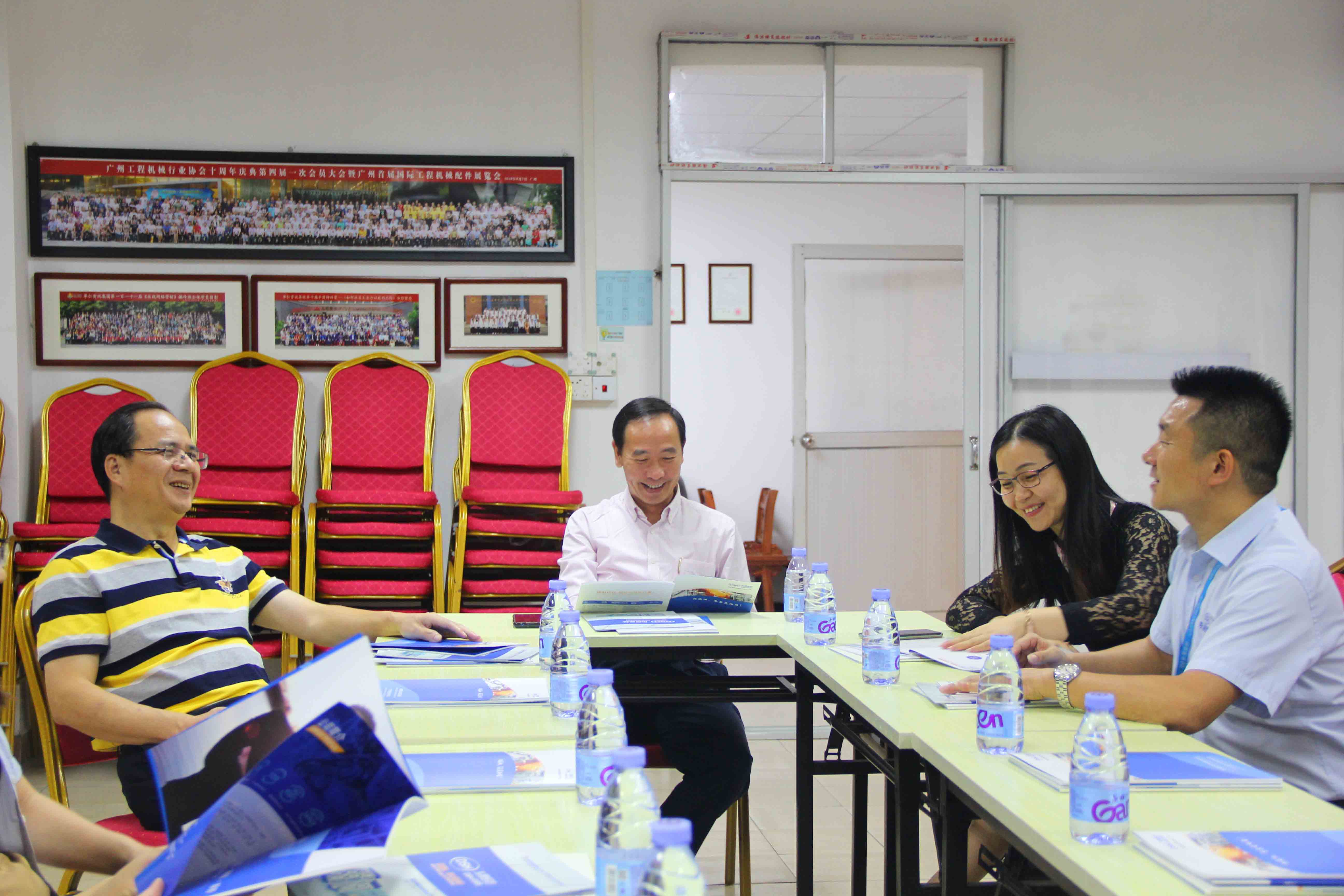 石碣鎮(zhèn)領(lǐng)導(dǎo)了解東晟密封發(fā)展歷程